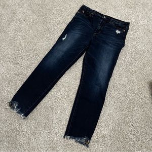 GAP 1969 Distressed Jeans in size 29